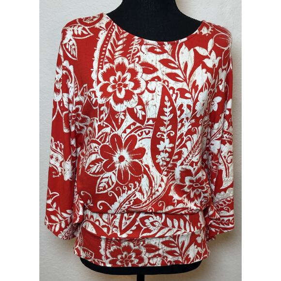 Chico’s Red and White Knit Top Back Cutout 3/4 Kimono Sleeves Size 0 (Small) - Picture 1 of 4